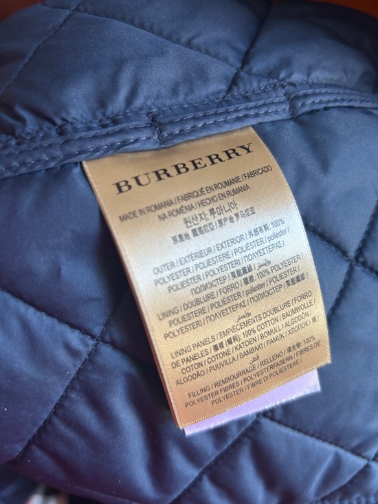 Burberry Navy Quilted Coat with Red Accent Trim - Picture 12 of 14